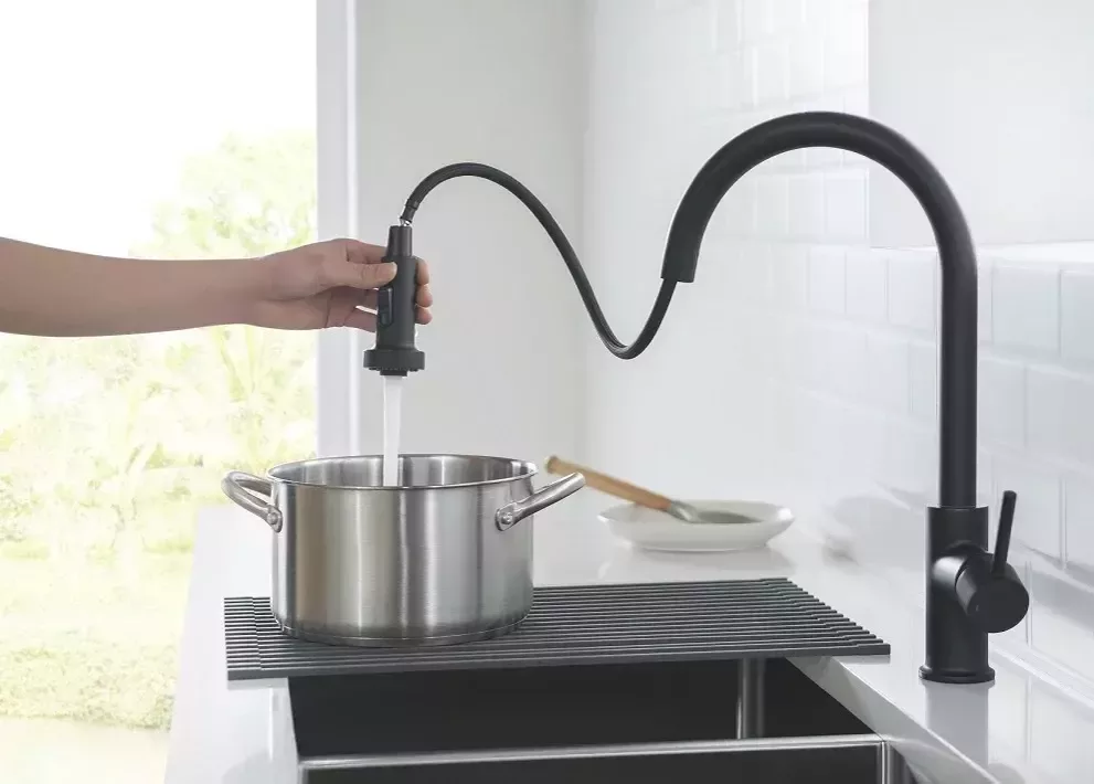 Смеситель для кухни Timo Saona 2316/03FL черный матовый