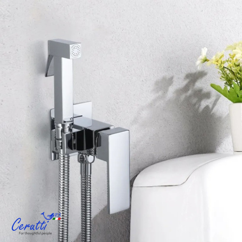 Смеситель с гигиеническим душем Ceruttispa Резия SH (RESIA SH) из латуни, с шлангом 120 см, цвет хром