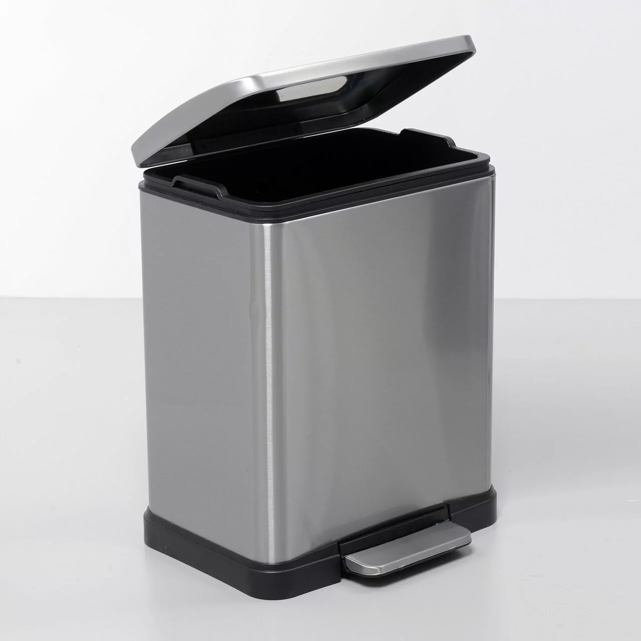 Ведро для мусора WasserKraft K-622 нержавеющая сталь