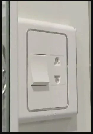 Зеркало-шкаф Alavann Lana Plus 55 свет, сенсор, белый