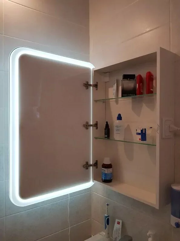 Зеркало-шкаф Alavann Lana 70 с подсветкой от магазина Vanna-Vanna.ru!