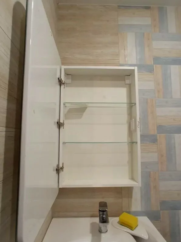 Зеркало-шкаф Alavann Lana 70 с подсветкой от магазина Vanna-Vanna.ru!