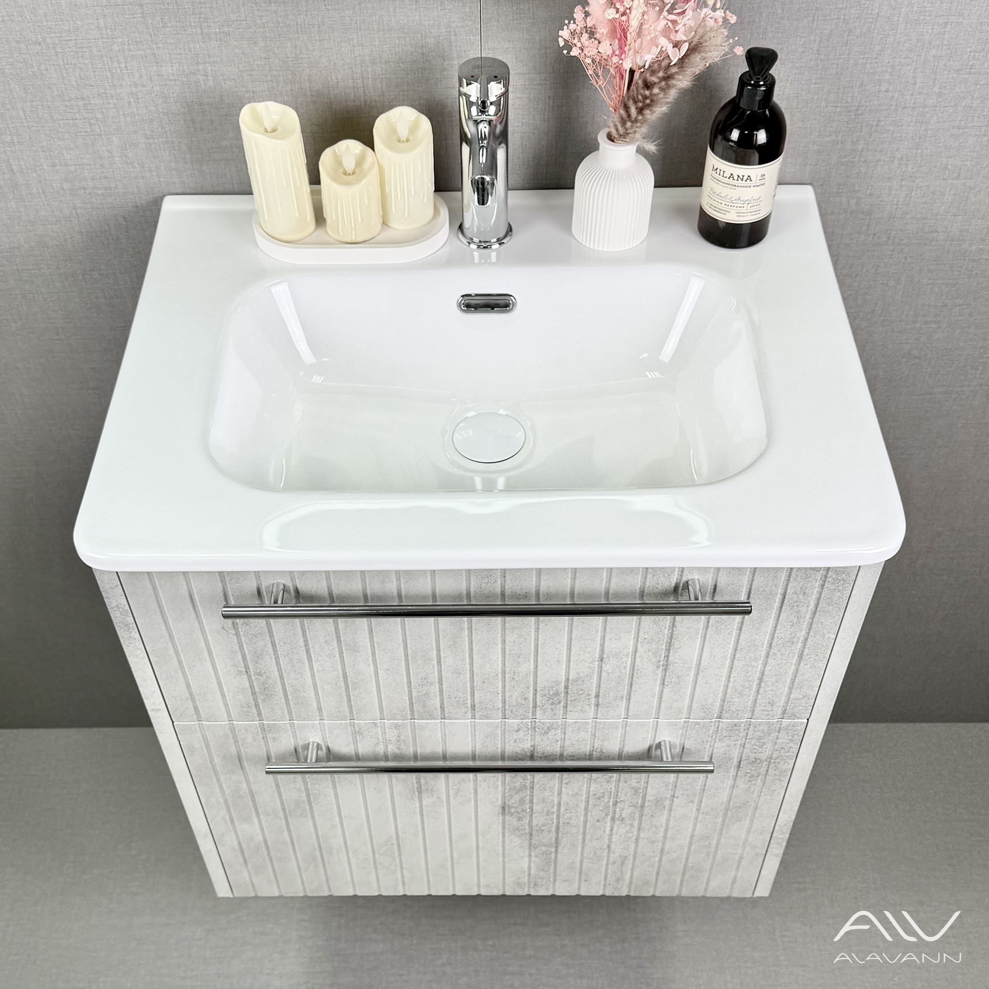 Тумба подвесная Alavann Emma 60 с раковиной Rado 60, серый бетон