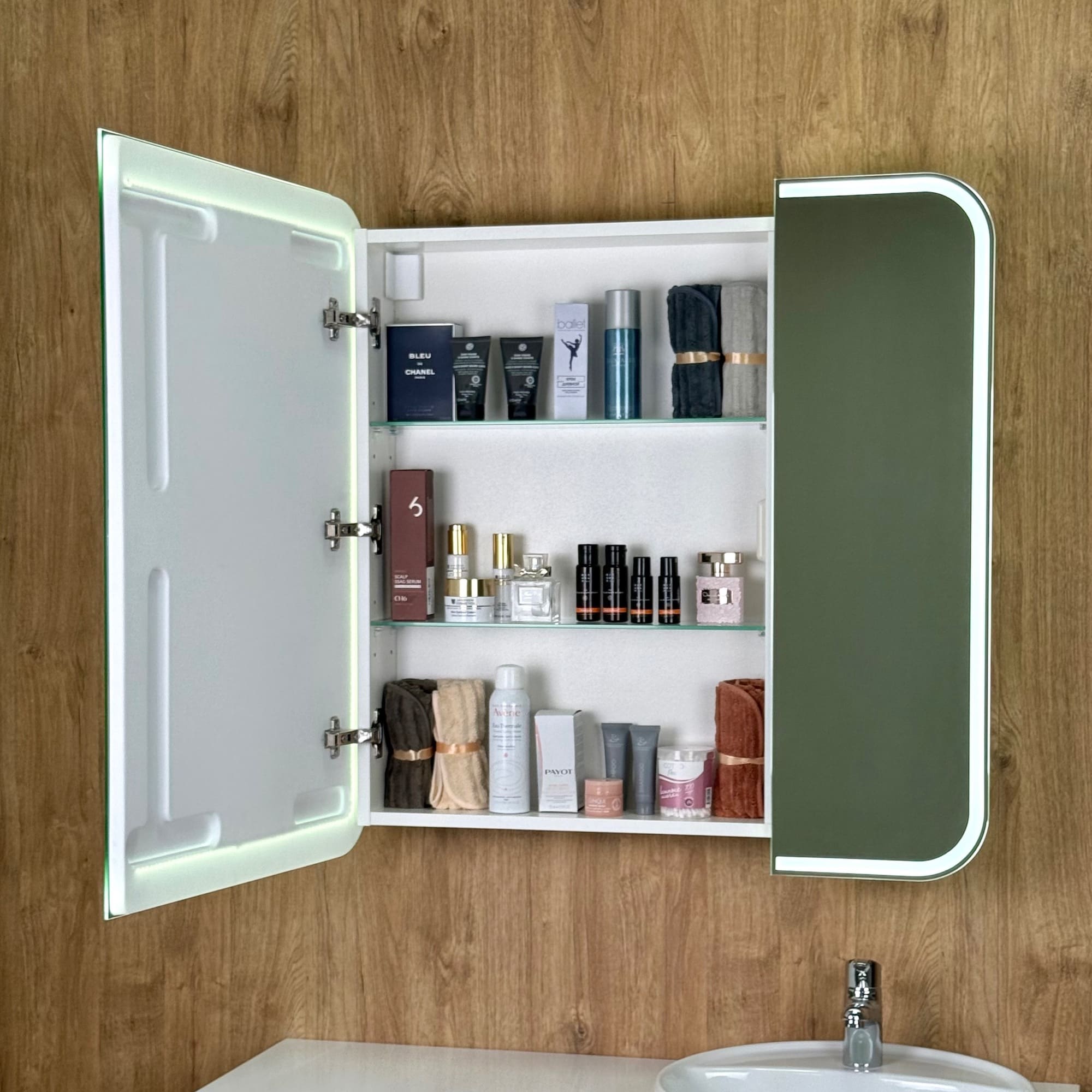 Шкаф зеркальный Alavann "Lana 80" антизапотеватель, часы