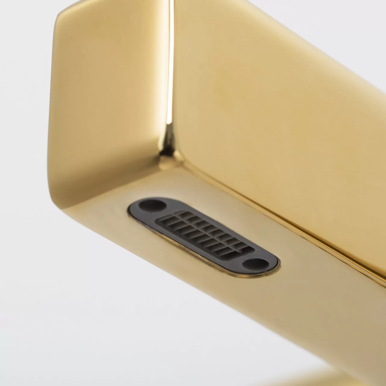 Смеситель для ванны WasserKraft Sauer 7101 глянцевое золото