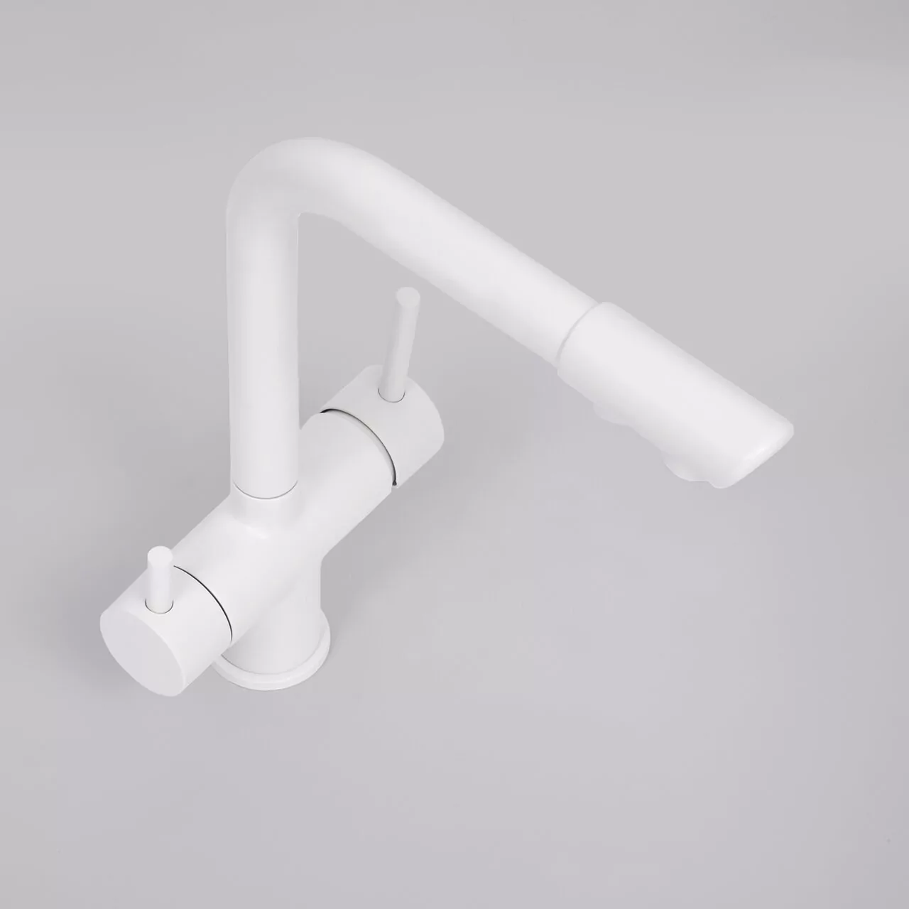 Смеситель для кухни WasserKraft A8357 белый Soft-touch