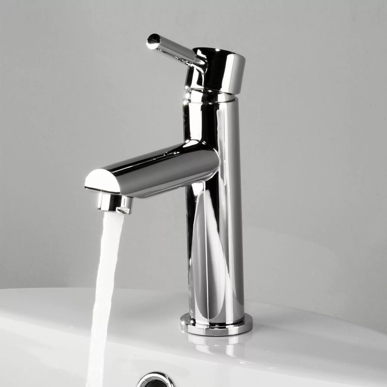 Смеситель для раковины WasserKraft Main 4104 хром