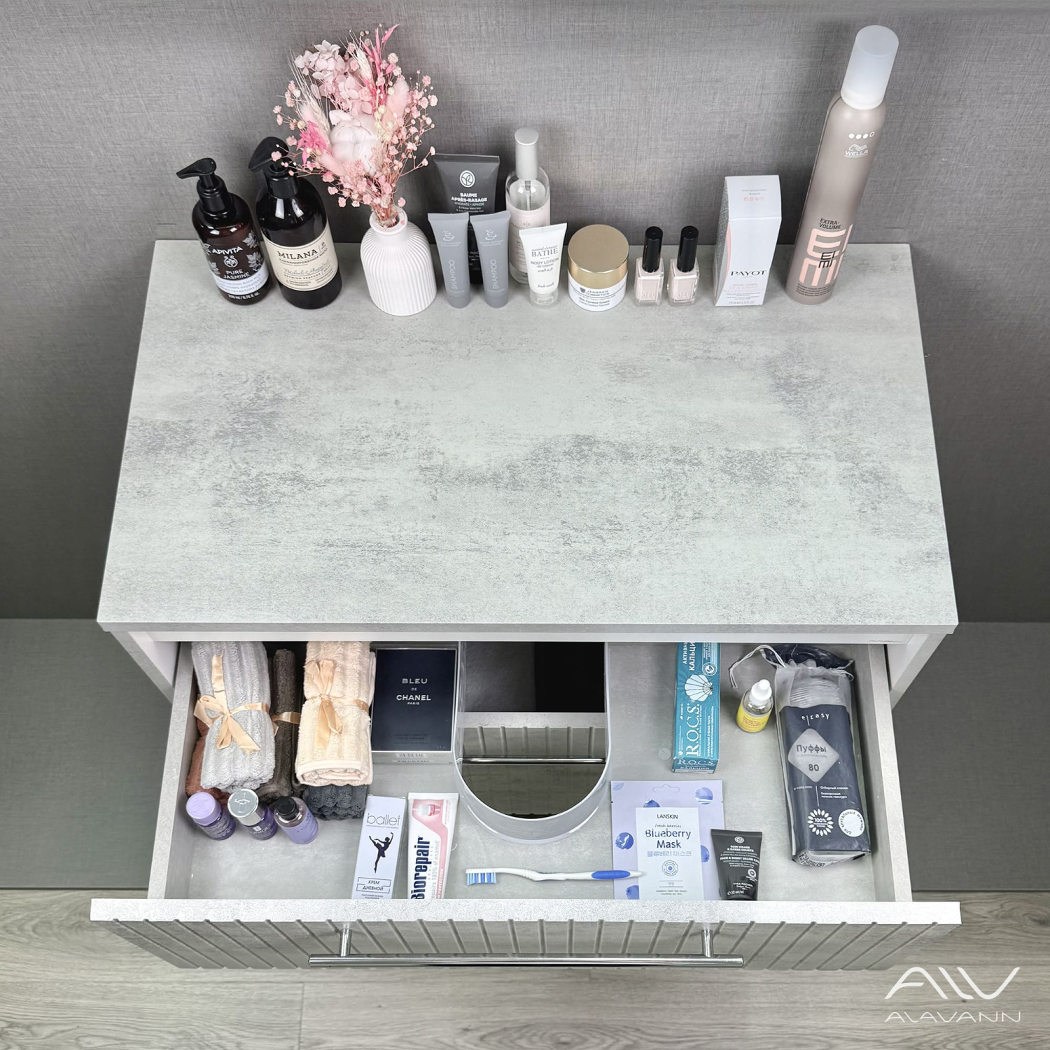 Тумба подвесная Alavann Emma 80 под накладную раковину, серый бетон