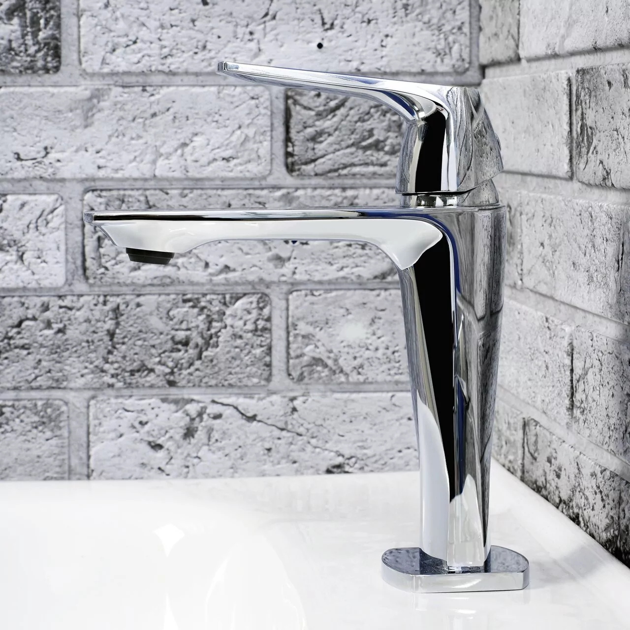 Смеситель для раковины WasserKraft Neime 1903 хром