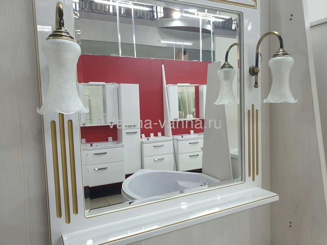 Зеркало Vod-ok Elite Кармен 65 свет, белый, патина золото, серебро