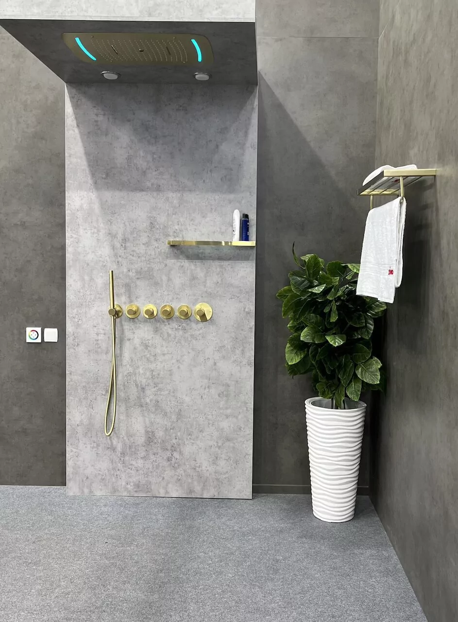 Душевой комплект Timo Saona SX-2319/17SM матовое золото