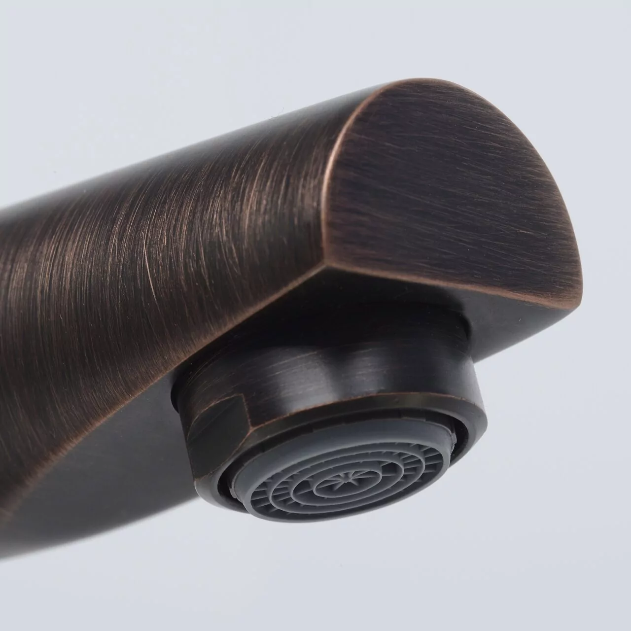 Смеситель для кухни WasserKraft A8147 темная бронза