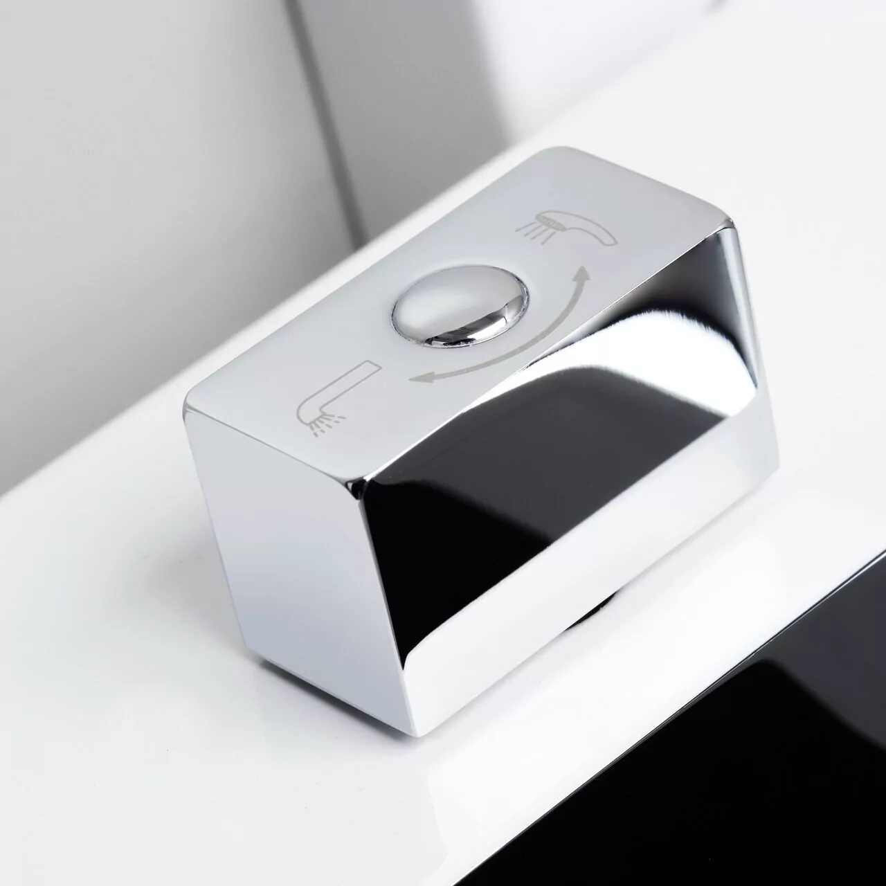 Смеситель для ванны WasserKraft Aller 1061WHITE хром