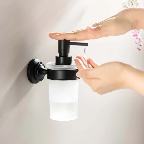 Дозаторы жидкого мыла настенные