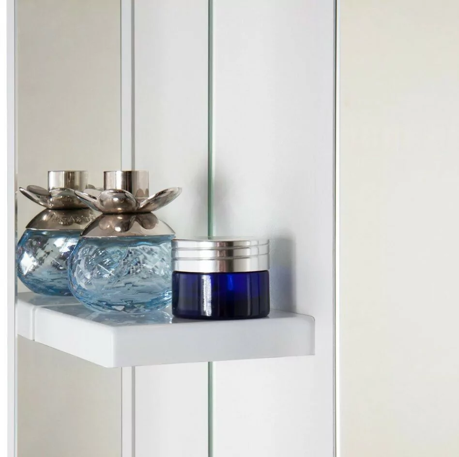 Зеркало-шкаф Vod-ok Эльба 60 L/R свет, белый от магазина Vanna-Vanna.ru!